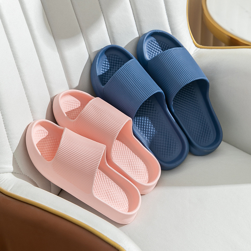 Picture of Slippers women's home slippers men's home couple slippers slippers indoor slippers bathroom bath slippers