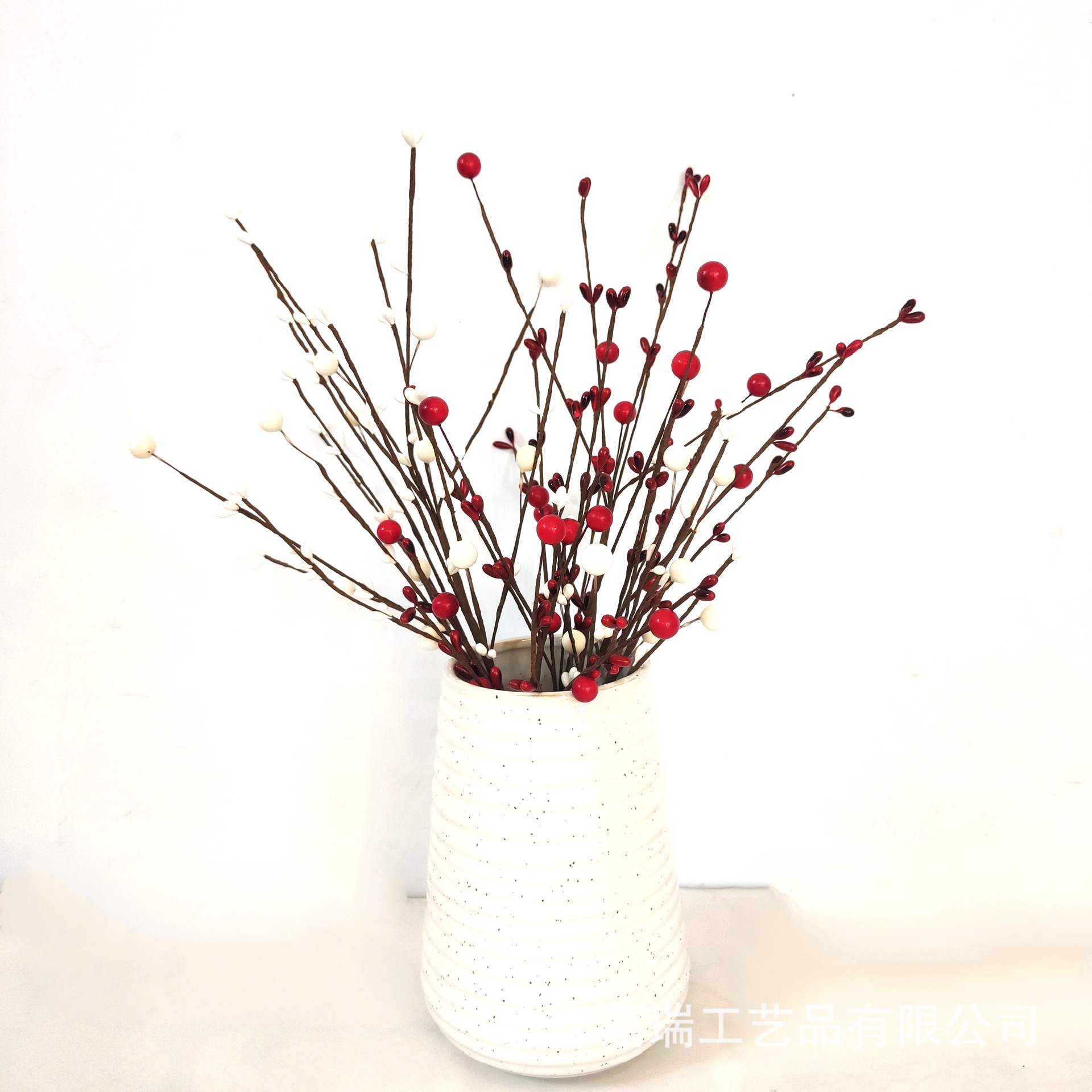Amazon's New Christmas and New Year Decoration Small Red Fruit Berry Cuttings Berry Branch Desktop Christmas Decoration
