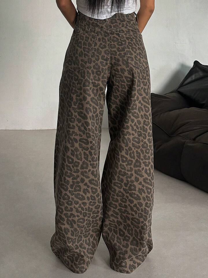 Picture of European and American Spring and Autumn New Leopard Print All-match Jeans Women's Retro Design Niche Loose Straight Casual Wide-leg Pants